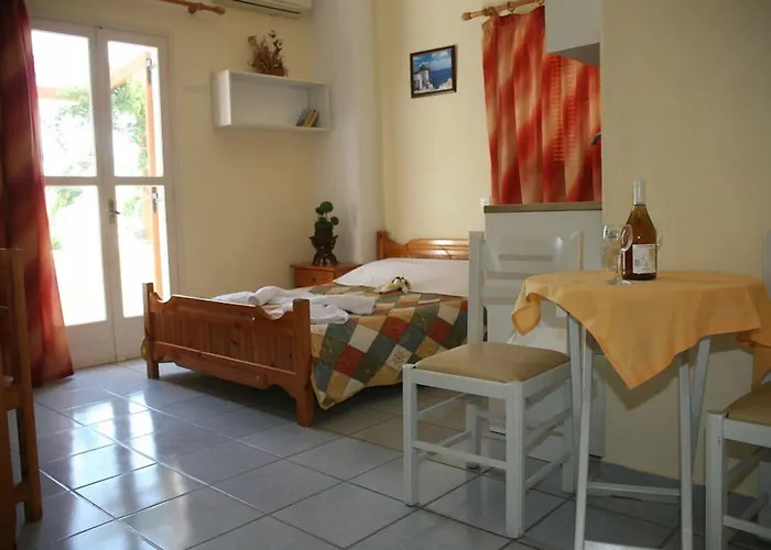 Villa Markos Perissa (Santorini)