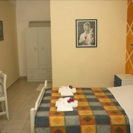 Villa Markos Aparthotel Perissa (Santorini)