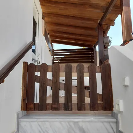 Lägenhetshotell Villa Markos Perissa (Santorini)