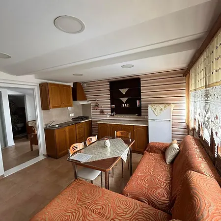 Villa Markos 2*