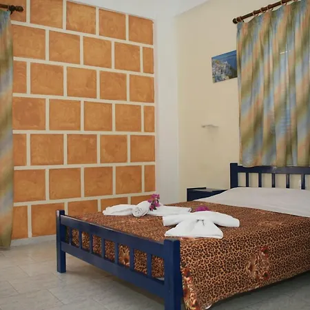 Lägenhetshotell Villa Markos 4*