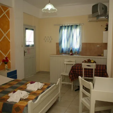 アパートホテル マルコス 4*