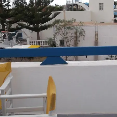 Lägenhetshotell Villa Markos 4*