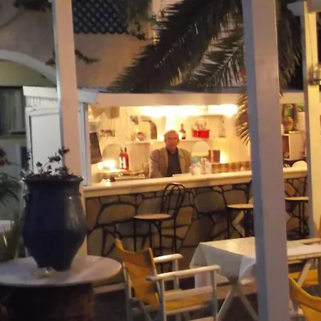 Villa Markos Lägenhetshotell 4*