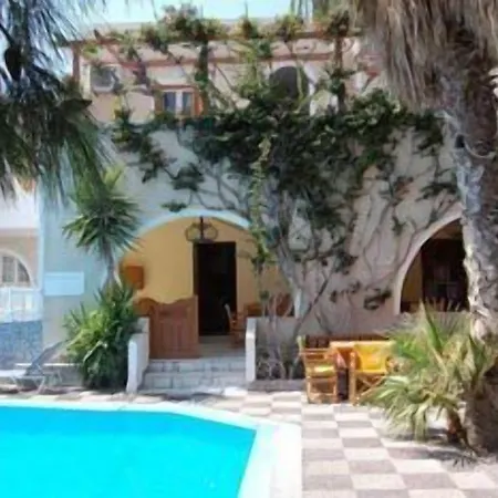 Lägenhetshotell Villa Markos 4*