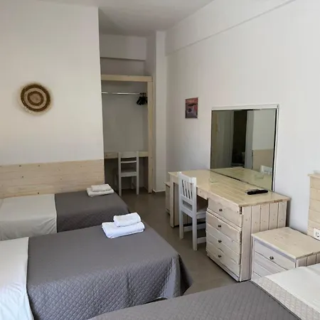 Markos Aparthotel 4*