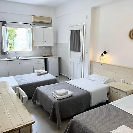 Markos Aparthotel Perissa (Santorini)