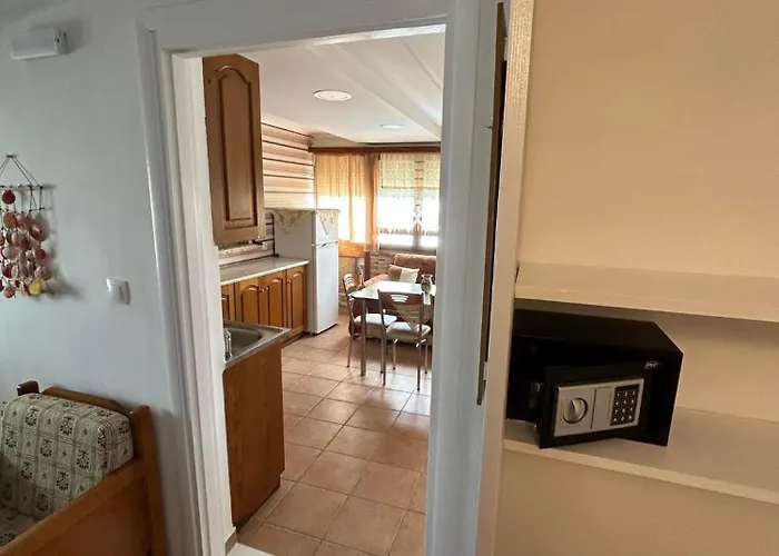 Markos 4* Perissa (Santorini)