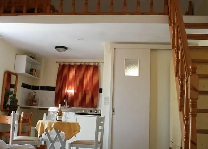 Hotel apartamentowy Markos Perissa (Santorini)