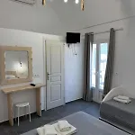 Markos Hotel apartamentowy Perissa (Santorini)