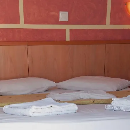 Aparthotel Markos Perissa (Santorini)