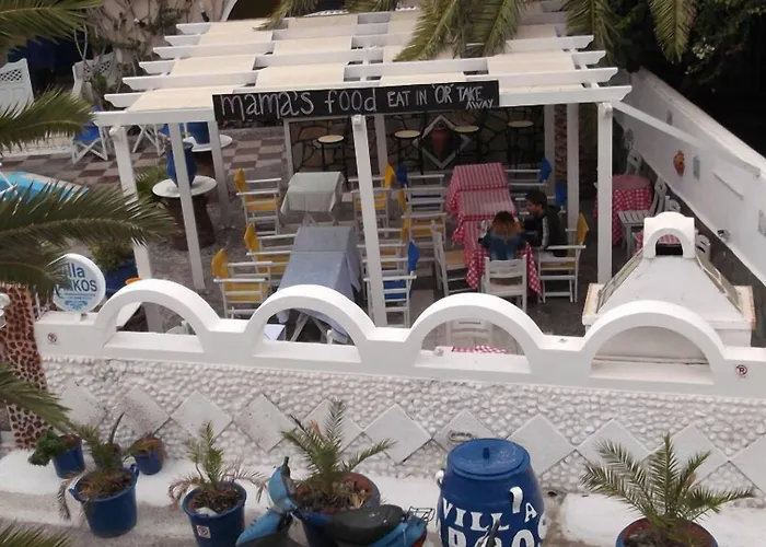 Markos Aparthotel Perissa (Santorini)